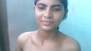 गुडी-गुडी केट ब्लूमने तिची मांजर चाटली आणि खडबडीत स्टेप डॅडीने चोदले